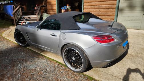 2007 Saturn Sky Red Line