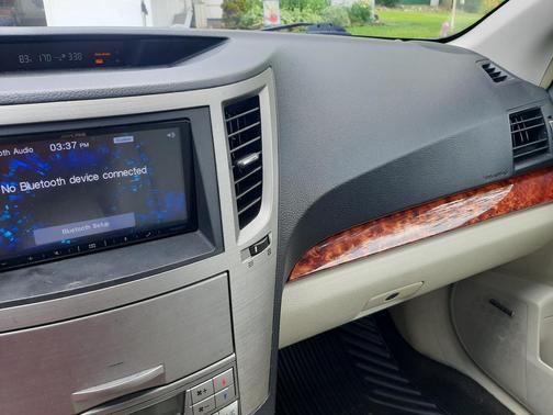 Blue 2011 Subaru Outback 2.5 i Limited