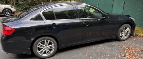 2011 INFINITI G25x Base