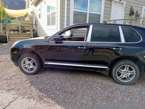 2009 Porsche Cayenne Base