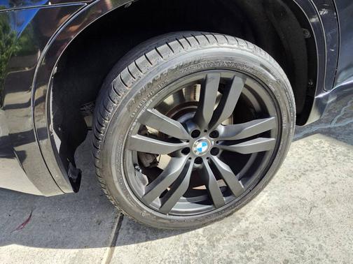 2011 BMW X6 M Base