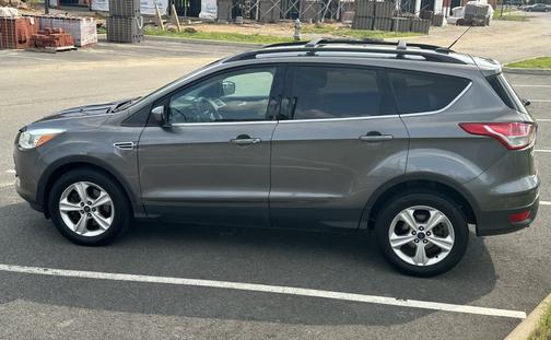 Gray 2013 Ford Escape SE