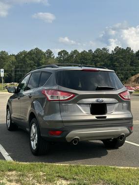 Gray 2013 Ford Escape SE
