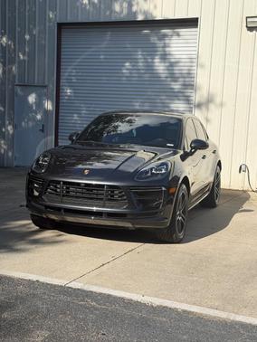 Gray 2020 Porsche Macan Macan Turbo