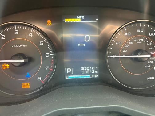 White 2018 Subaru Crosstrek 2.0i Premium