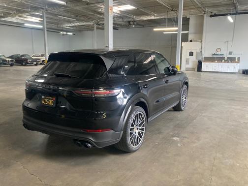 2020 Porsche Cayenne Cayenne