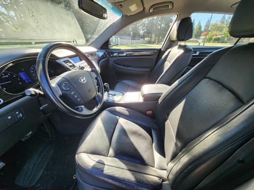2013 Hyundai Genesis 3.8