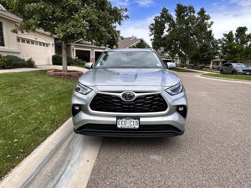 2024 Toyota Highlander Hybrid XLE