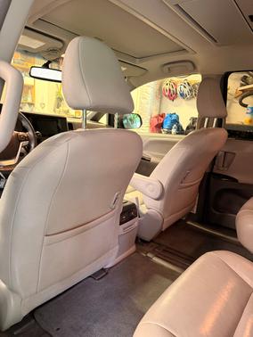 Blue 2017 Toyota Sienna XLE