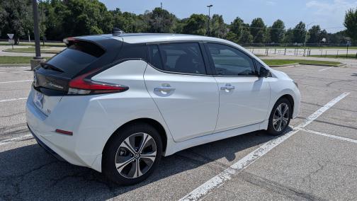 2022 Nissan Leaf SV PLUS