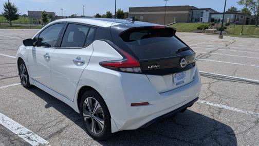2022 Nissan Leaf SV PLUS