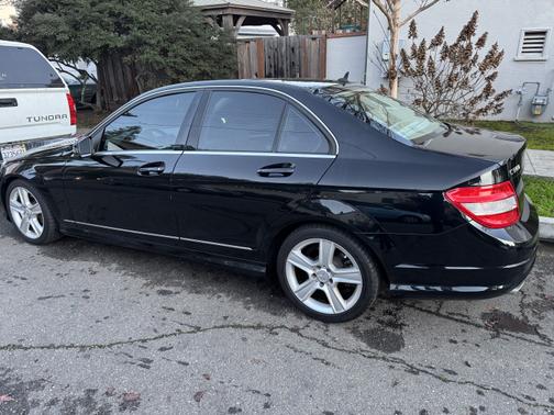 2011 Mercedes-Benz C-Class C 300 4MATIC Sport