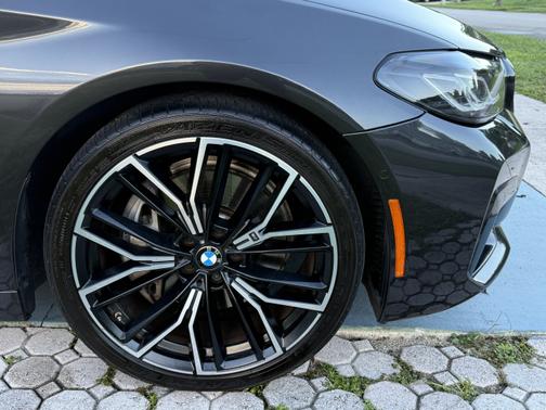 2021 BMW 540 i