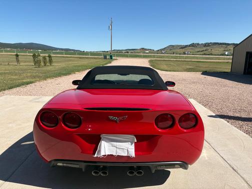 Red 2005 Chevrolet Corvette Base