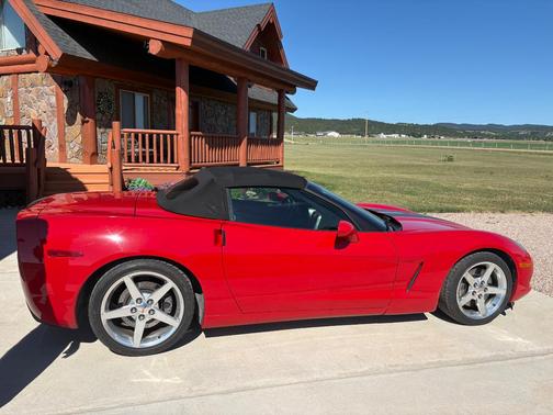 Red 2005 Chevrolet Corvette Base