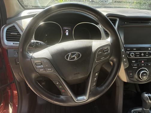 2017 Hyundai SANTA FE SE Ultimate