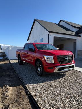 2022 Nissan Titan SV