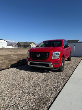 2022 Nissan Titan SV