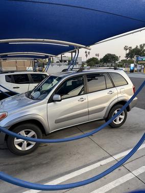 2004 Toyota RAV4 Base