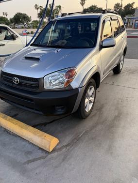 2004 Toyota RAV4 Base