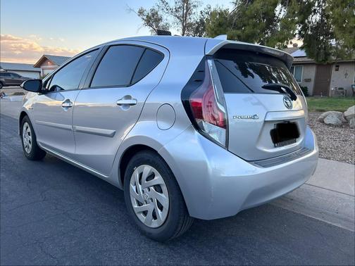 Silver 2016 Toyota Prius c Four