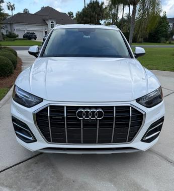 White 2021 Audi Q5 45 Prestige