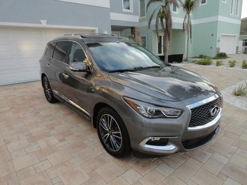 2017 INFINITI QX60 Base