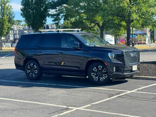Blue 2023 GMC Yukon Denali Ultimate