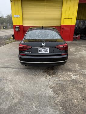 2018 Volkswagen Passat 2.0T SE