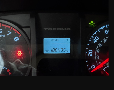 2017 Toyota Tacoma SR