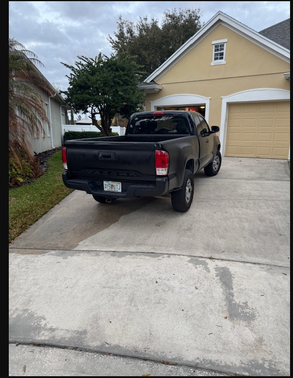 2017 Toyota Tacoma SR