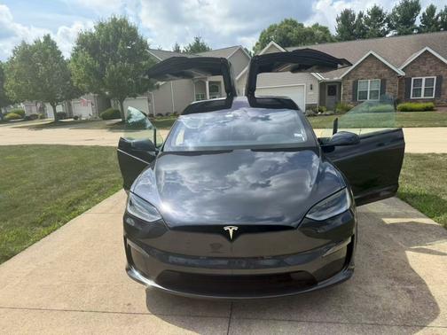 2024 Tesla Model X Long Range