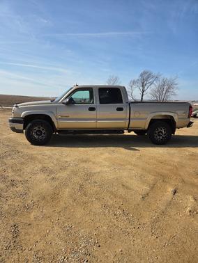 2004 Chevrolet Silverado 2500 LT H/D Crew Cab