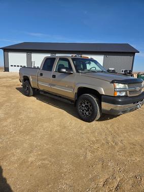 2004 Chevrolet Silverado 2500 LT H/D Crew Cab
