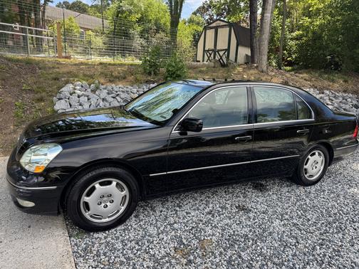 Black 2002 Lexus LS 430 Base