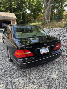 Black 2002 Lexus LS 430 Base