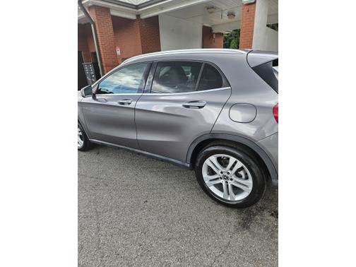2017 Mercedes-Benz GLA 250 Base
