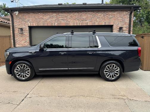 Gray 2023 GMC Yukon XL Denali Ultimate