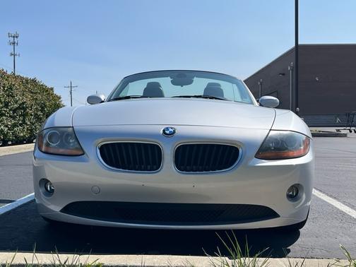 2004 BMW Z4 2.5i
