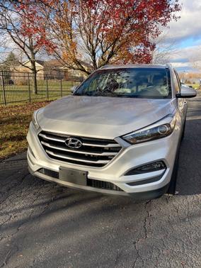 2018 Hyundai TUCSON SEL
