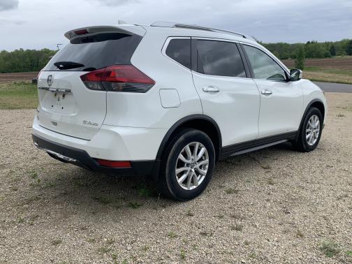 2020 Nissan Rogue SV