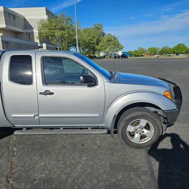 2005 Nissan Frontier LE King Cab