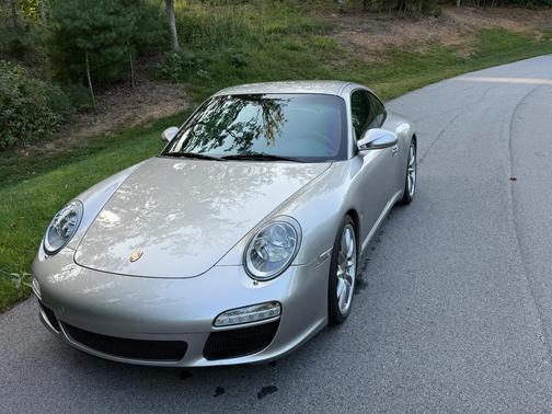 Silver 2011 Porsche 911 911 Carrera S