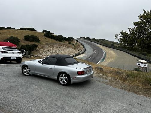 1999 Mazda MX-5 Miata Base