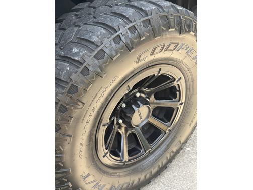 2008 Hummer H3 Alpha