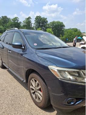 2013 Nissan Pathfinder SV