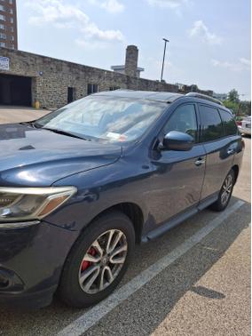 2013 Nissan Pathfinder SV
