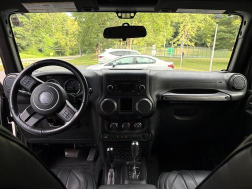 Gray 2018 Jeep Wrangler JK Sport