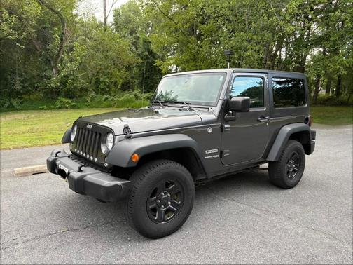 Gray 2018 Jeep Wrangler JK Sport