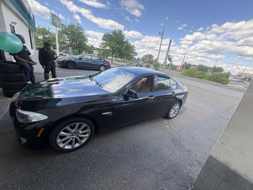 Black 2012 BMW 528 i xDrive